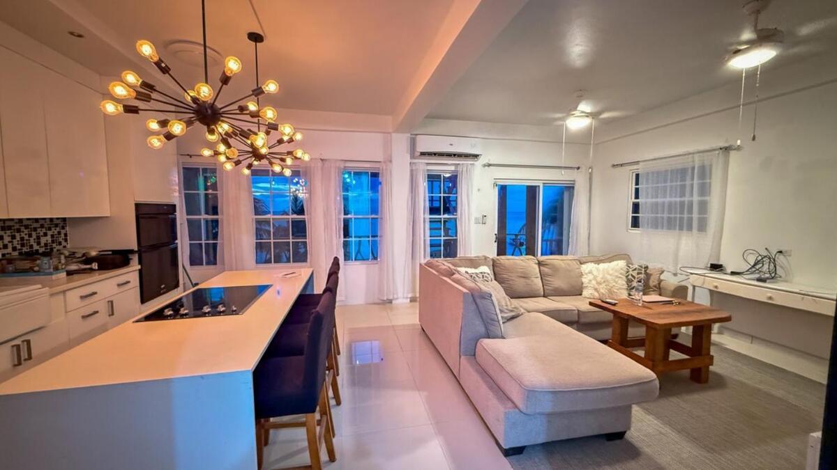Apartment 2b 2b Modern Centrally Located Ac Seafront Caye Caulker