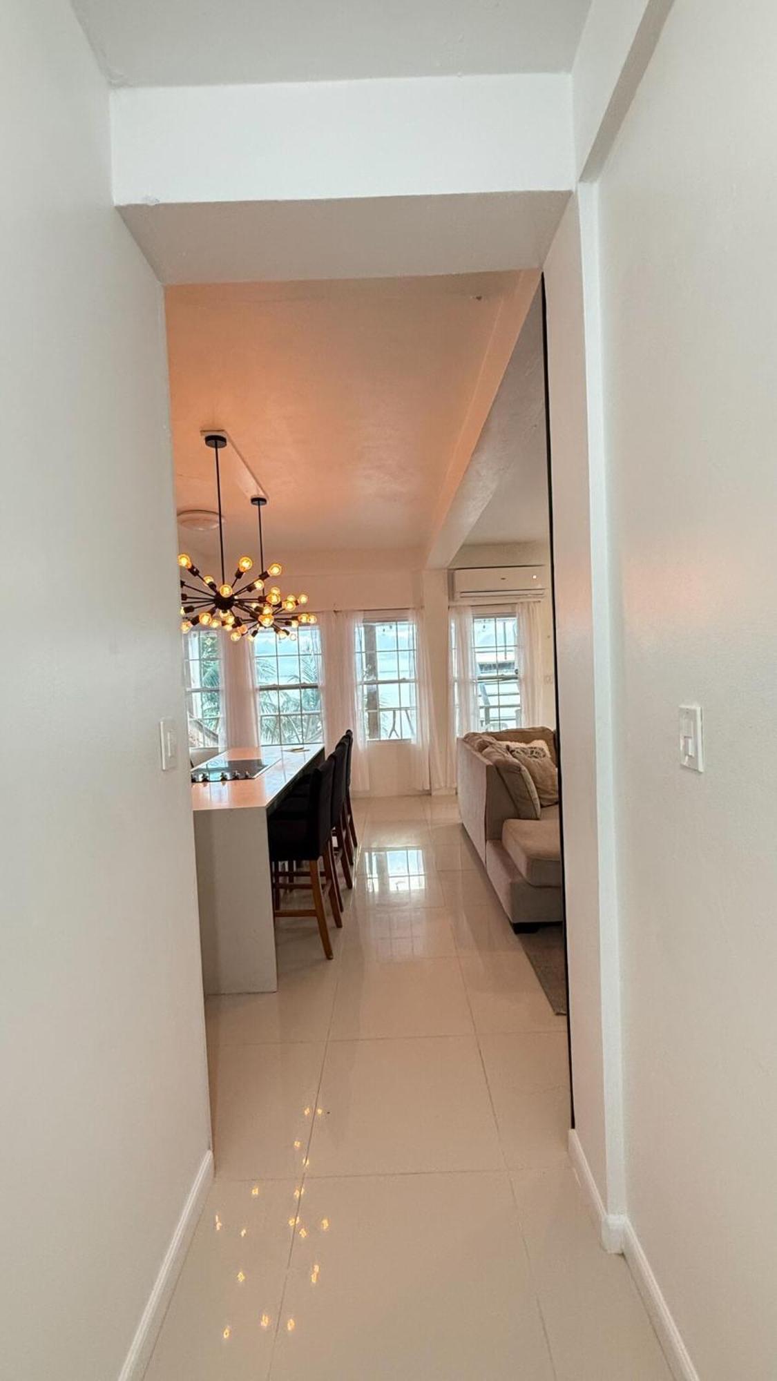 2b 2b Modern Centrally Located Ac Seafront Apartment