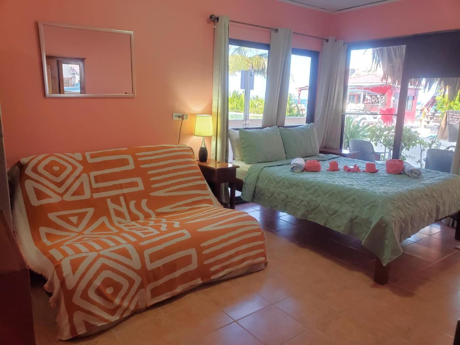 Apartamento Club At Popeyes Cayo Caulker