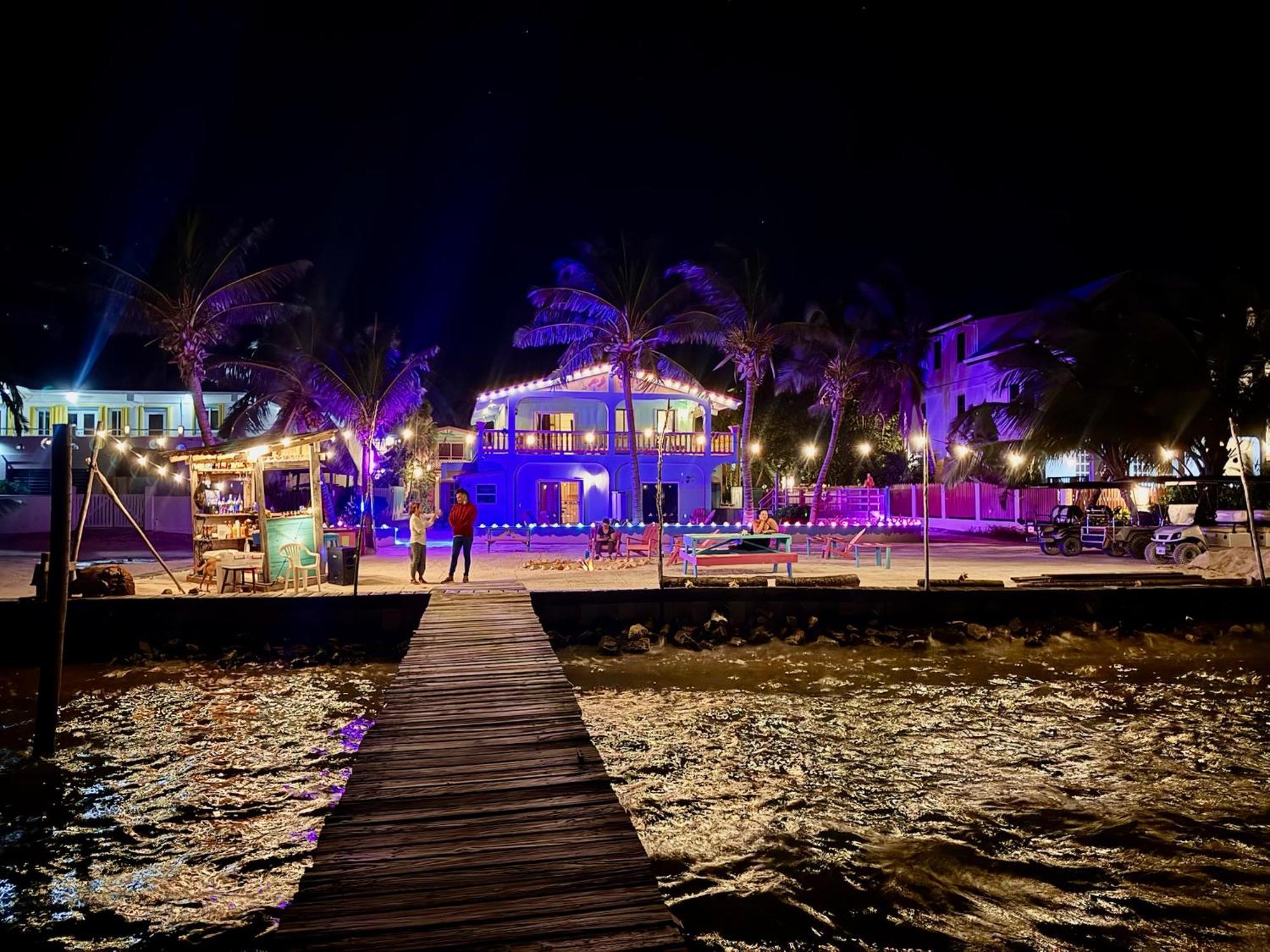 Barefoot Belize * Caye Caulker