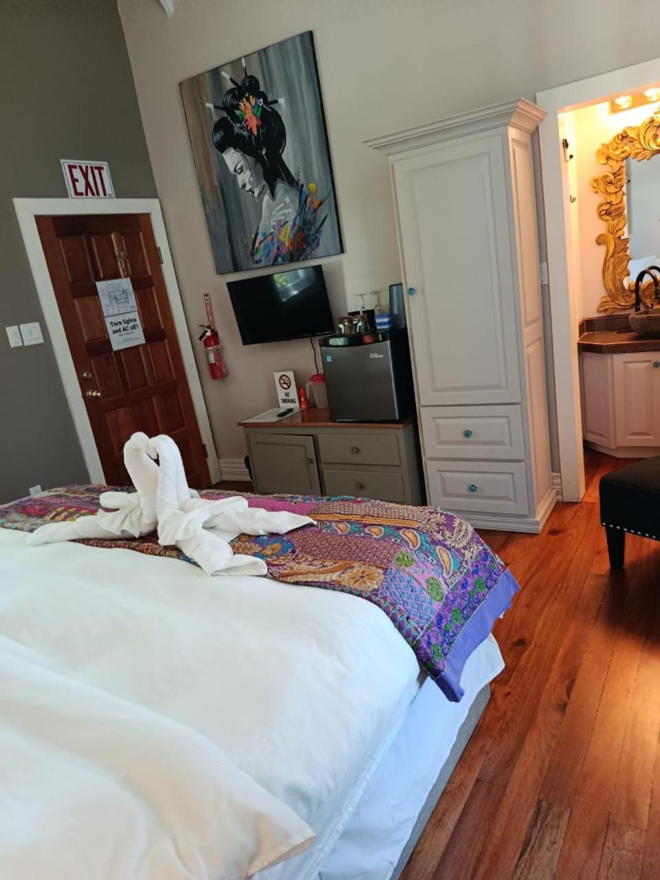 Boutique 7 Caye Caulker