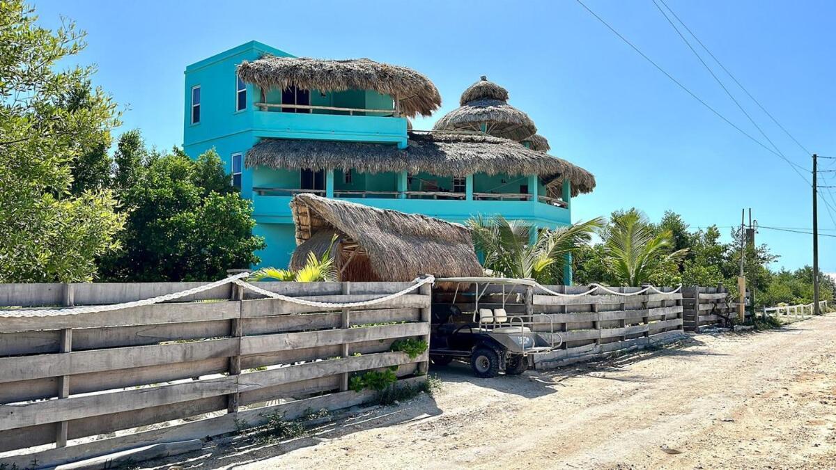 Guest house Shipwreck Cove Caye Caulker