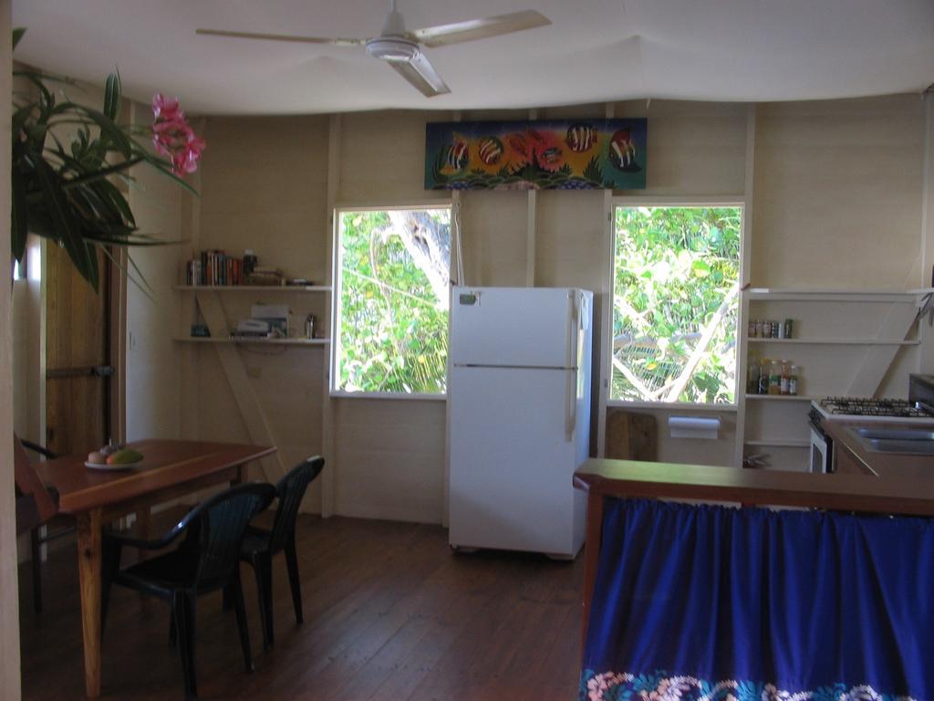Coconut Grove Country house *