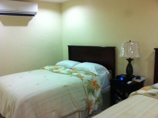 Hotel Rainbow Caye Caulker