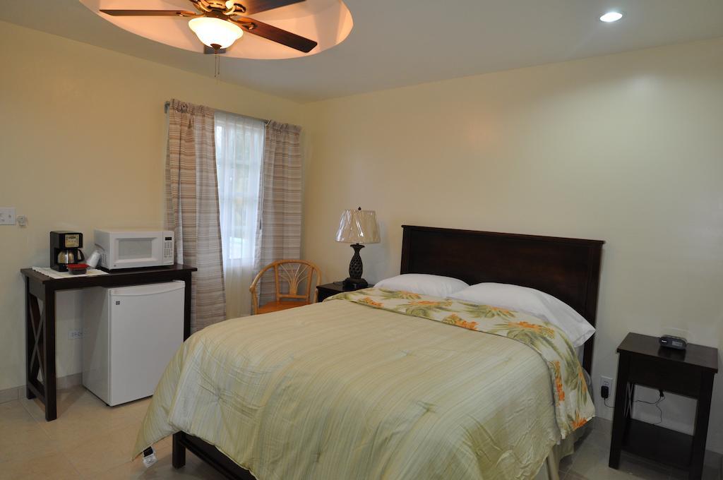 Hotel Rainbow Caye Caulker