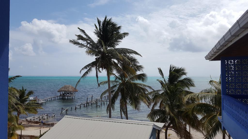 Anchorage * Caye Caulker