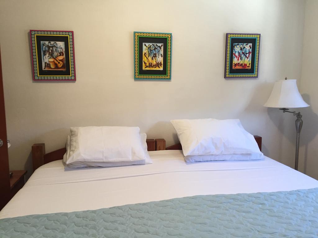 Seaside Caye Caulker