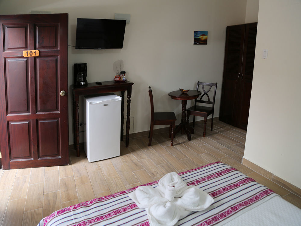 Jans Hotel 2*