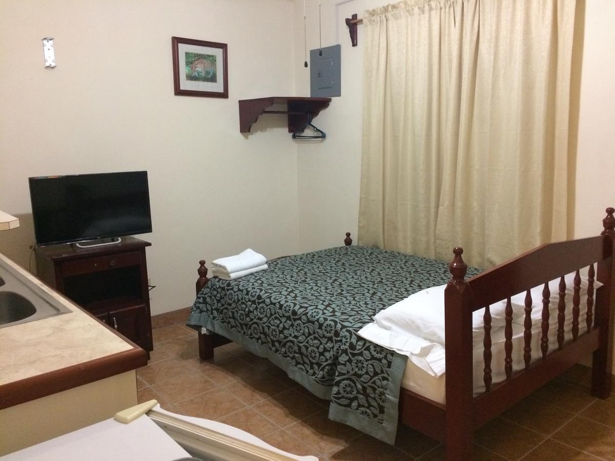 Panchos Aparthotel 2*