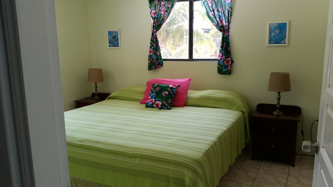 Barefoot Belize Hotel