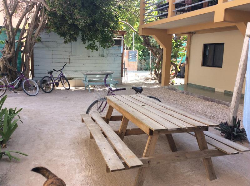 Hostel Popeyes Beach Caye Caulker *