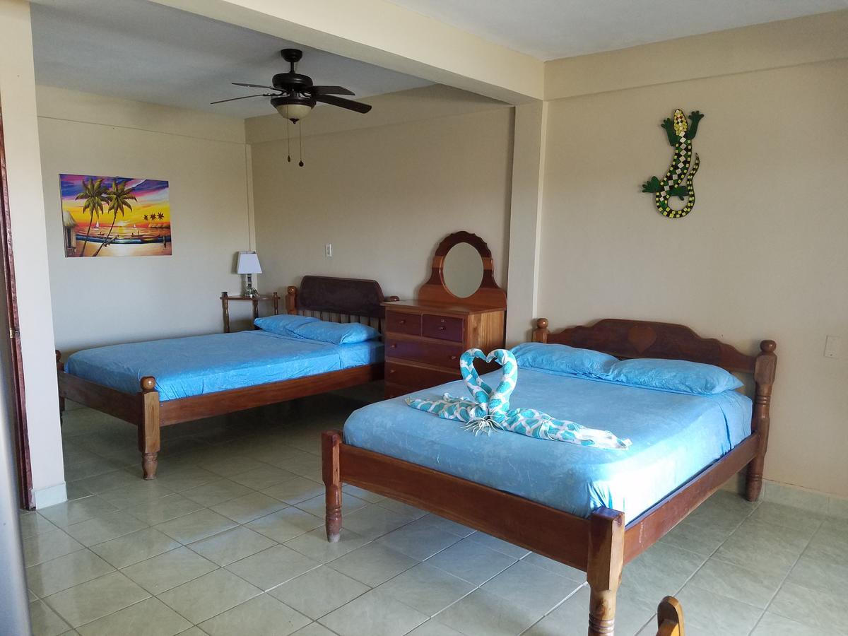 Hotel The Beach Club Resort At Caye Caulker 3*