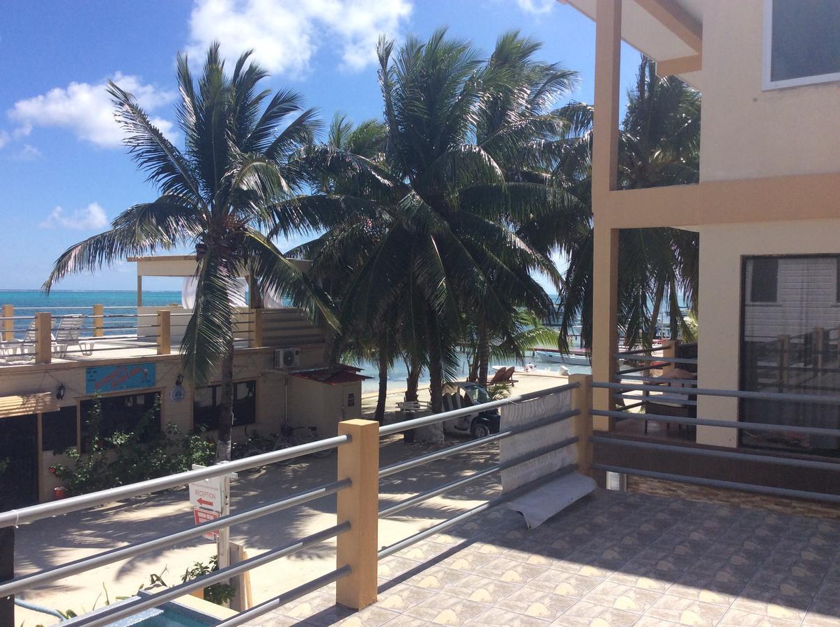 The Beach Club Resort At Caye Caulker 3*