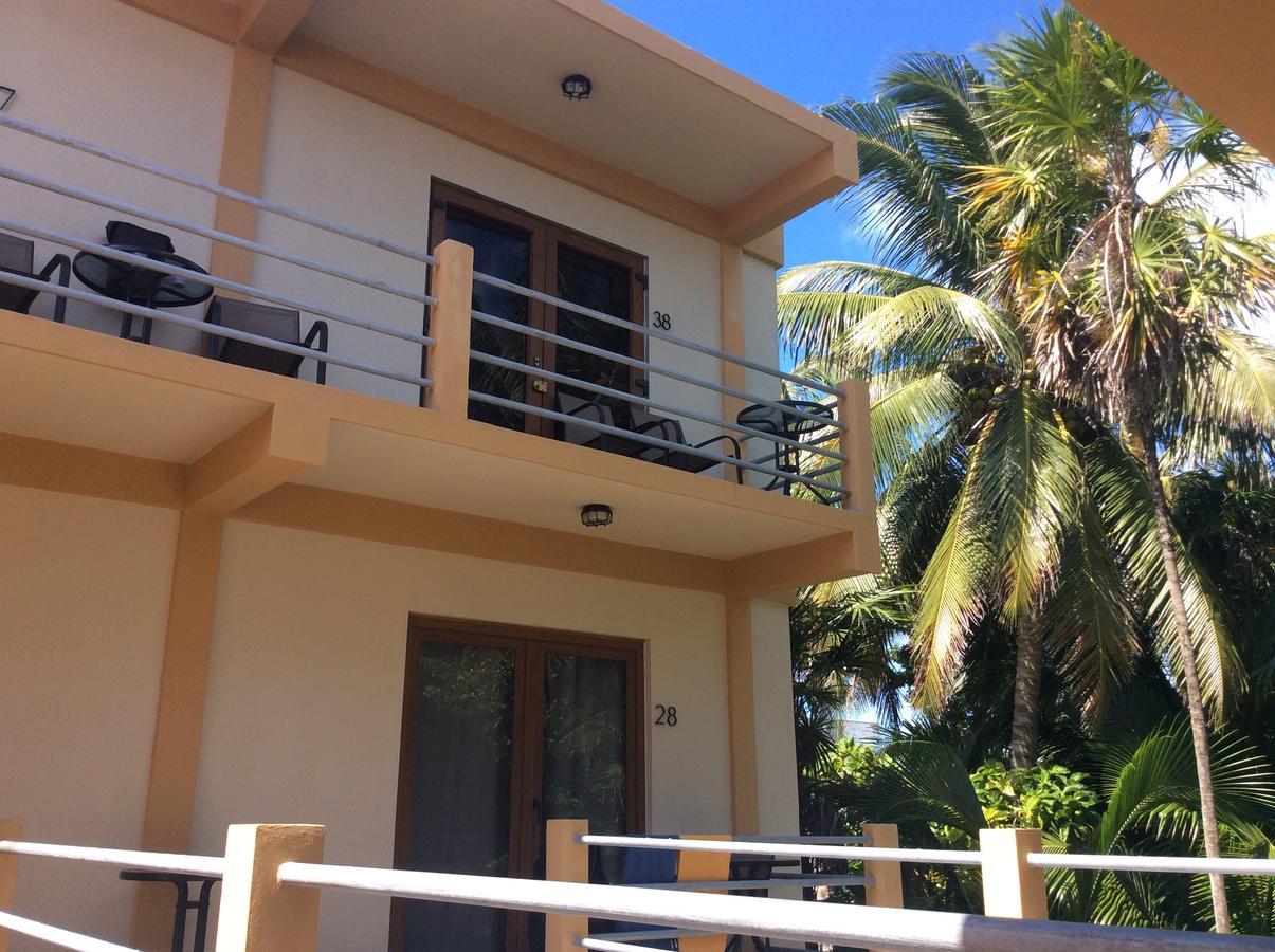 The Beach Club Resort At Caye Caulker 3*