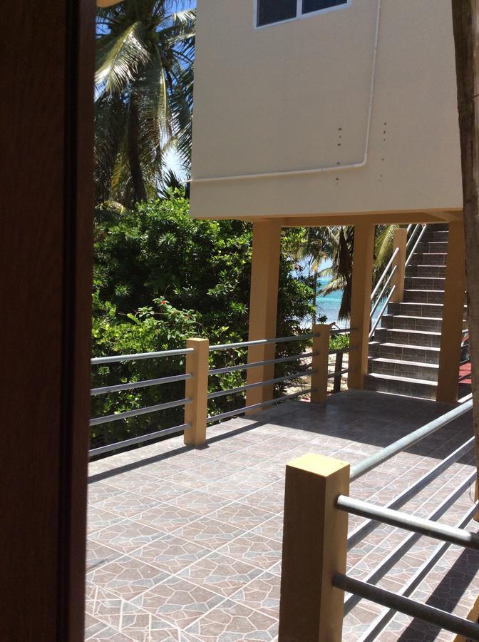 Hostel Popeyes Beach Caye Caulker *