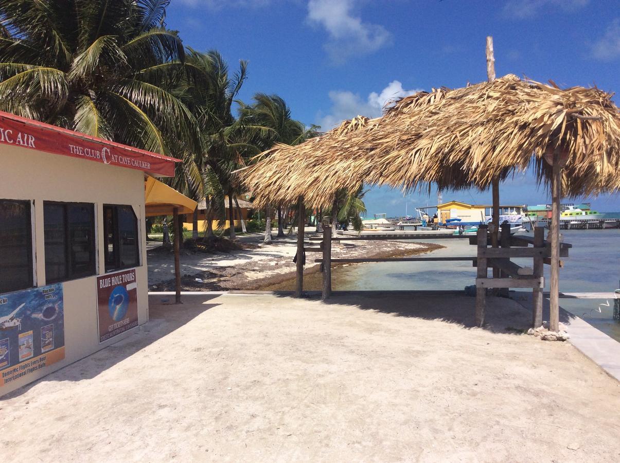 Popeyes Beach Caye Caulker Hostel