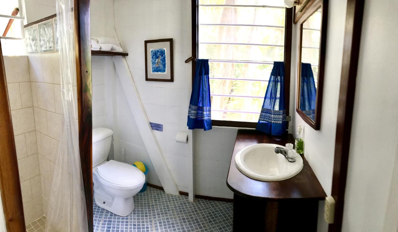 Coconut Grove * Caye Caulker