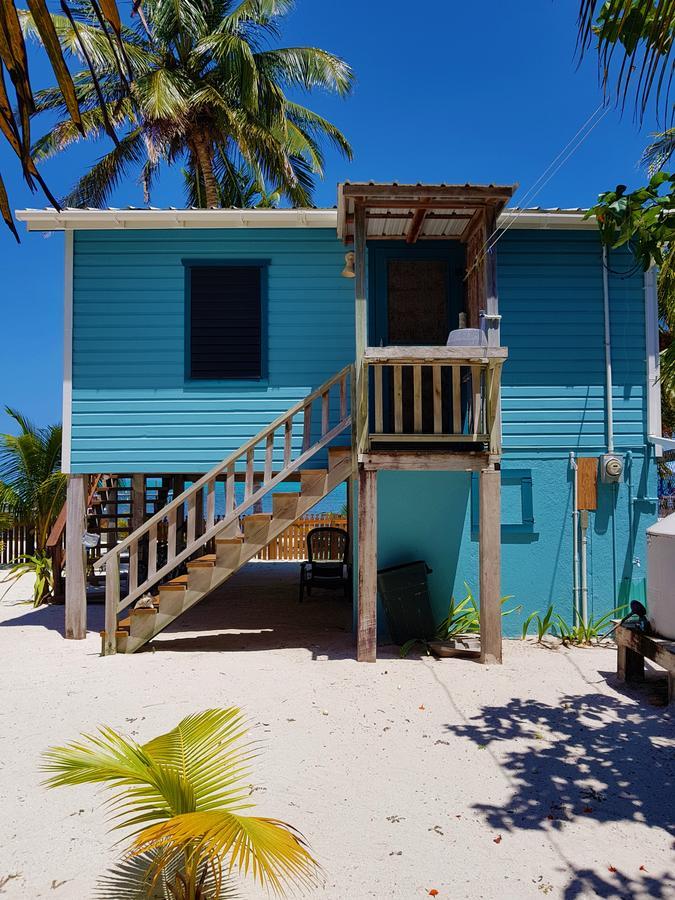 Carolyn's House * Caye Caulker