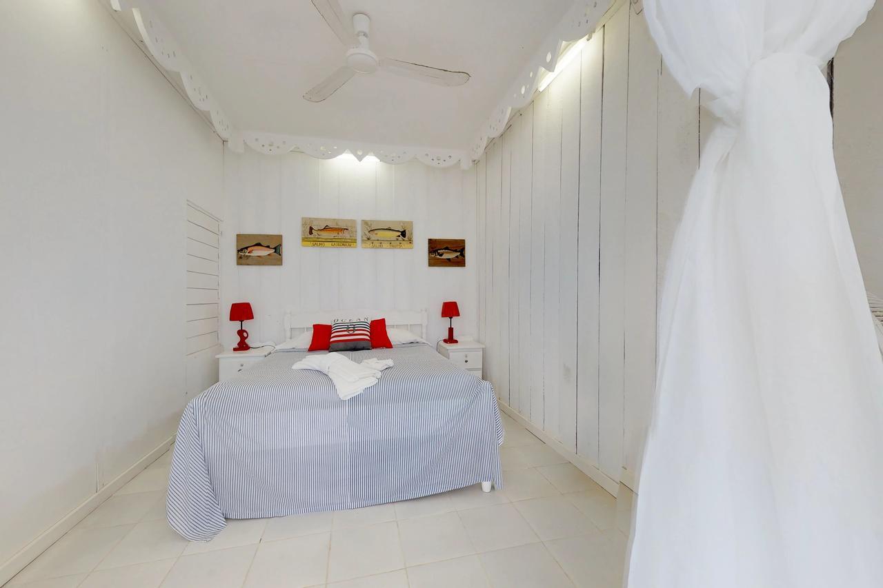 The French Lady - Entire House * Caye Caulker