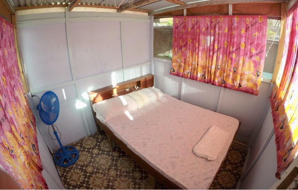 Hostel Tropical Oasis Caye Caulker