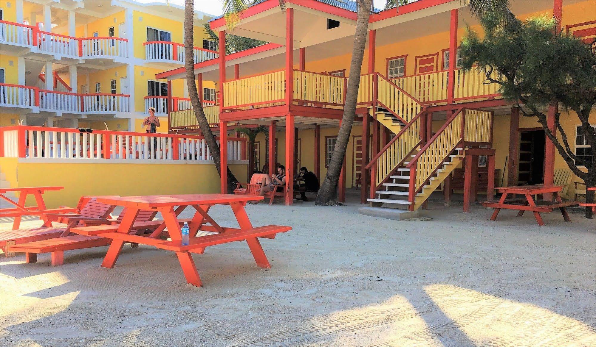 Hotel La Isla 3*