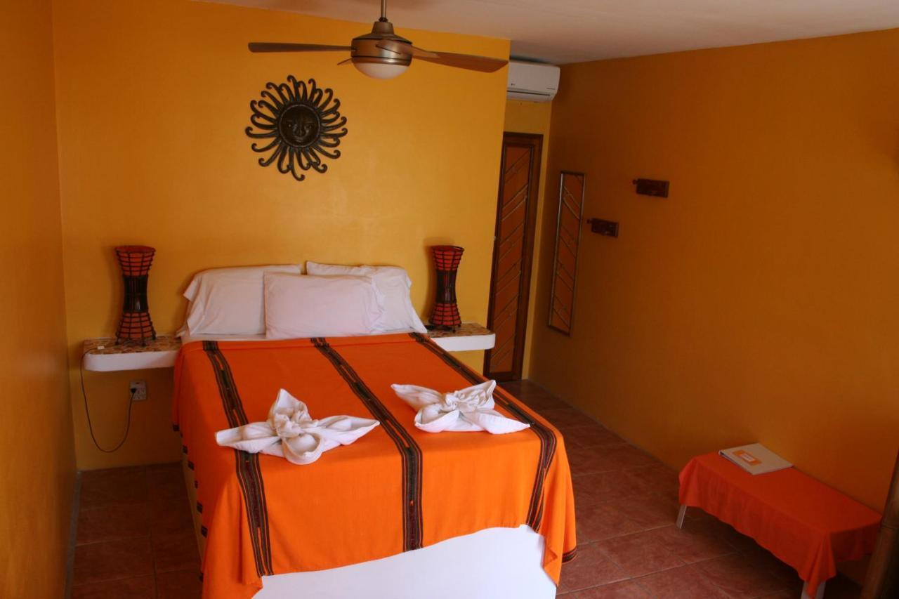 Seaside Cabanas Hotel *