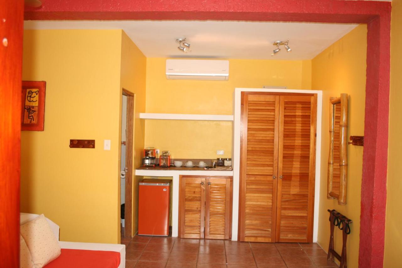 Hotel Seaside Cabanas Caye Caulker