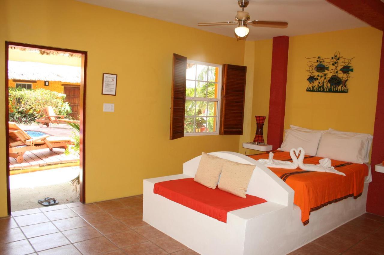 Seaside Cabanas Hotel *