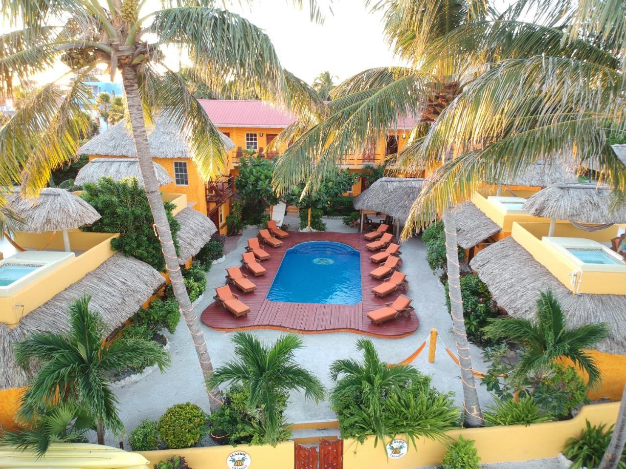 Seaside Cabanas Hotel *