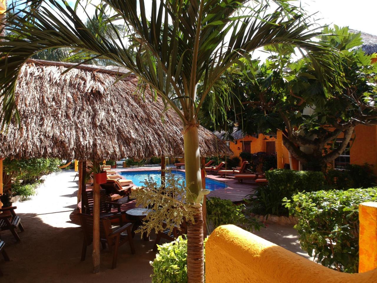 Seaside Cabanas Hotel