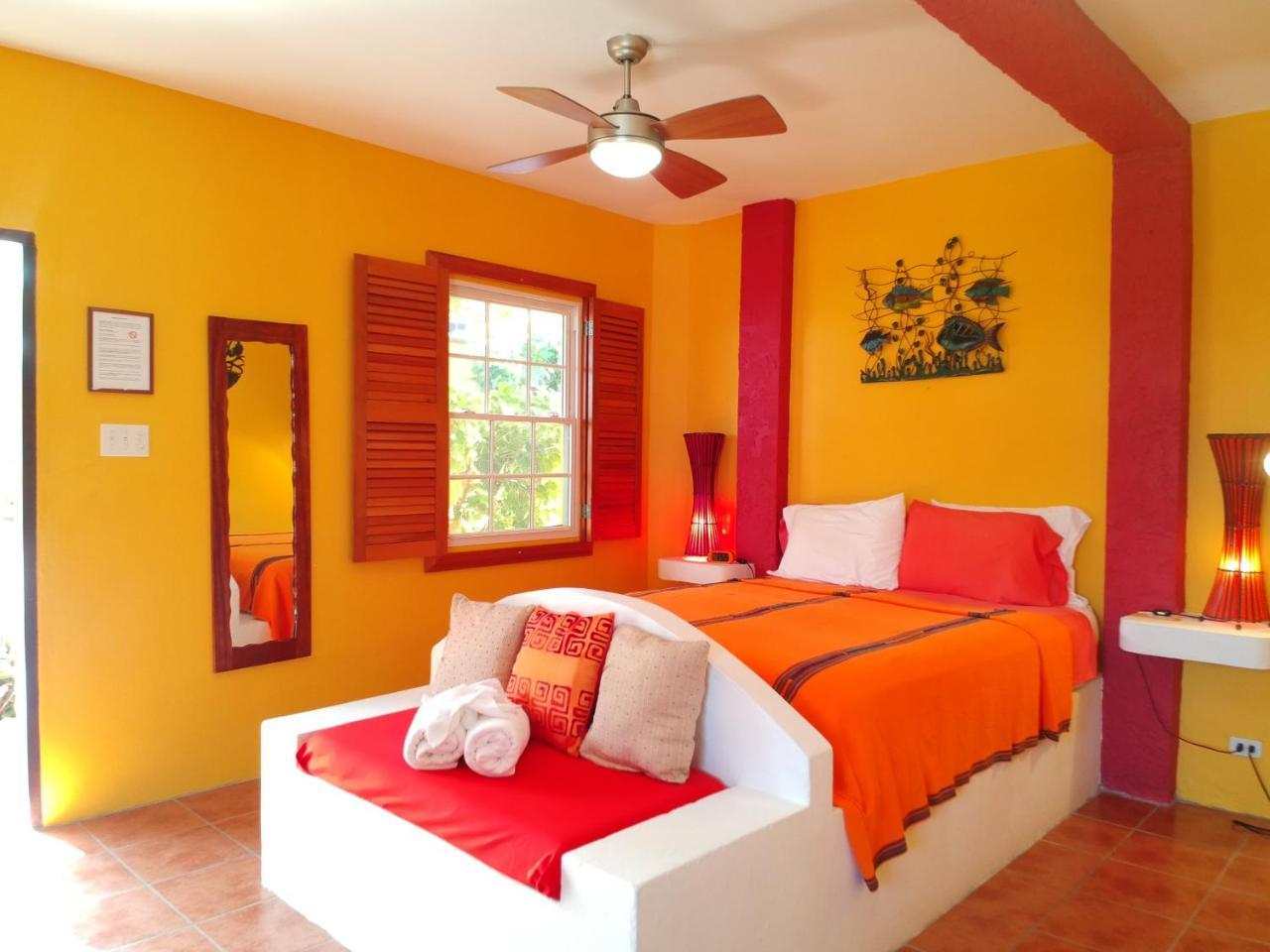 Seaside Cabanas Hotel