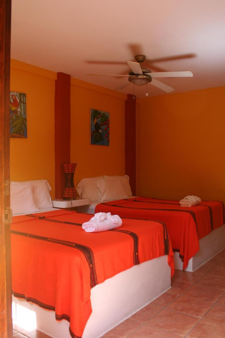 Hotel Seaside Cabanas Caye Caulker