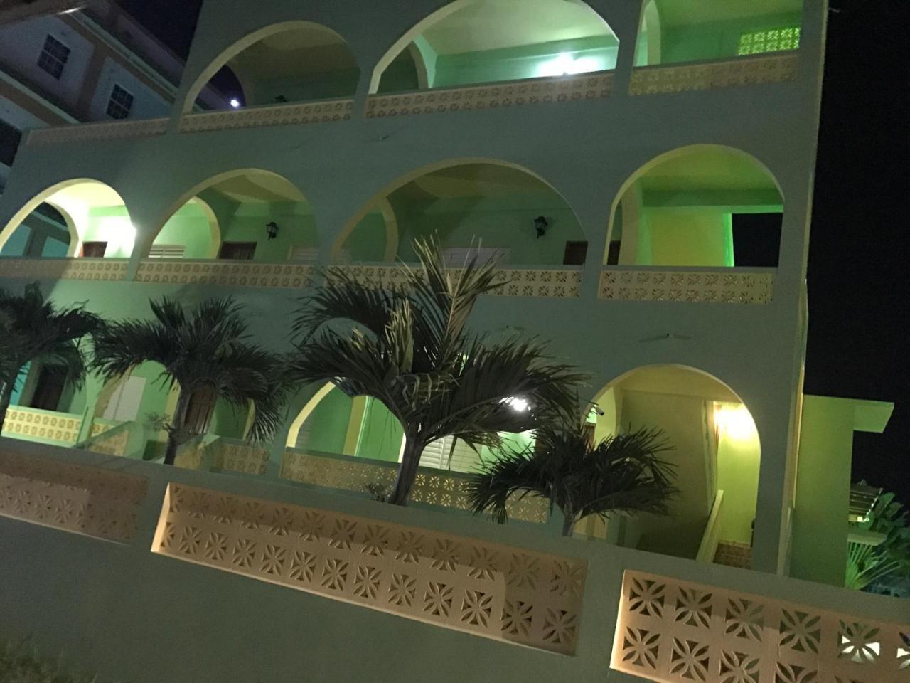 Aparthotel Panchos Caye Caulker