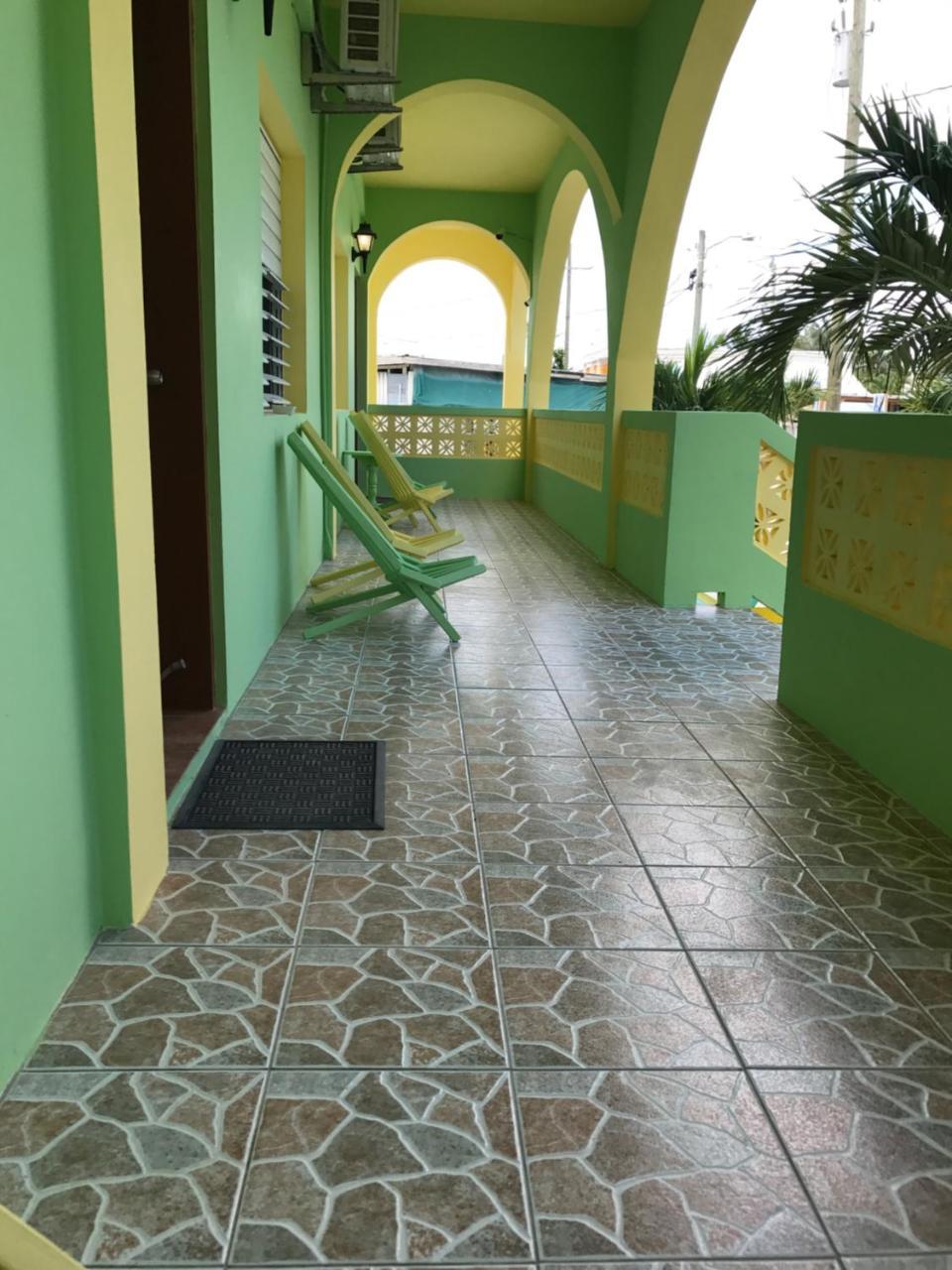 Aparthotel Panchos Caye Caulker