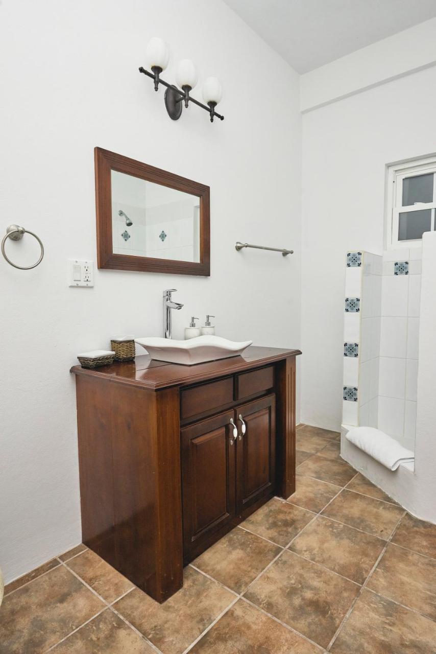 We'yu Boutique Hotel Caye Caulker