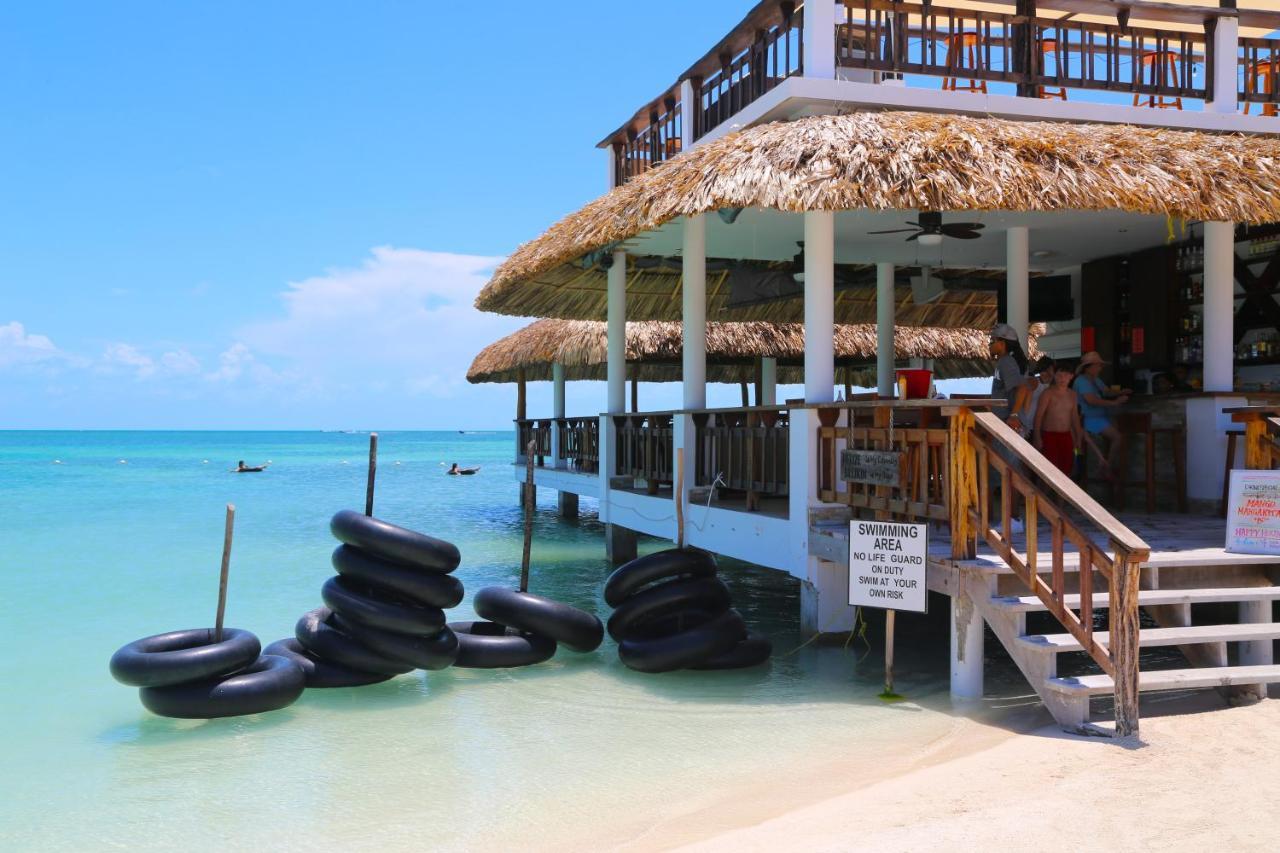 We'yu Boutique 4* Caye Caulker