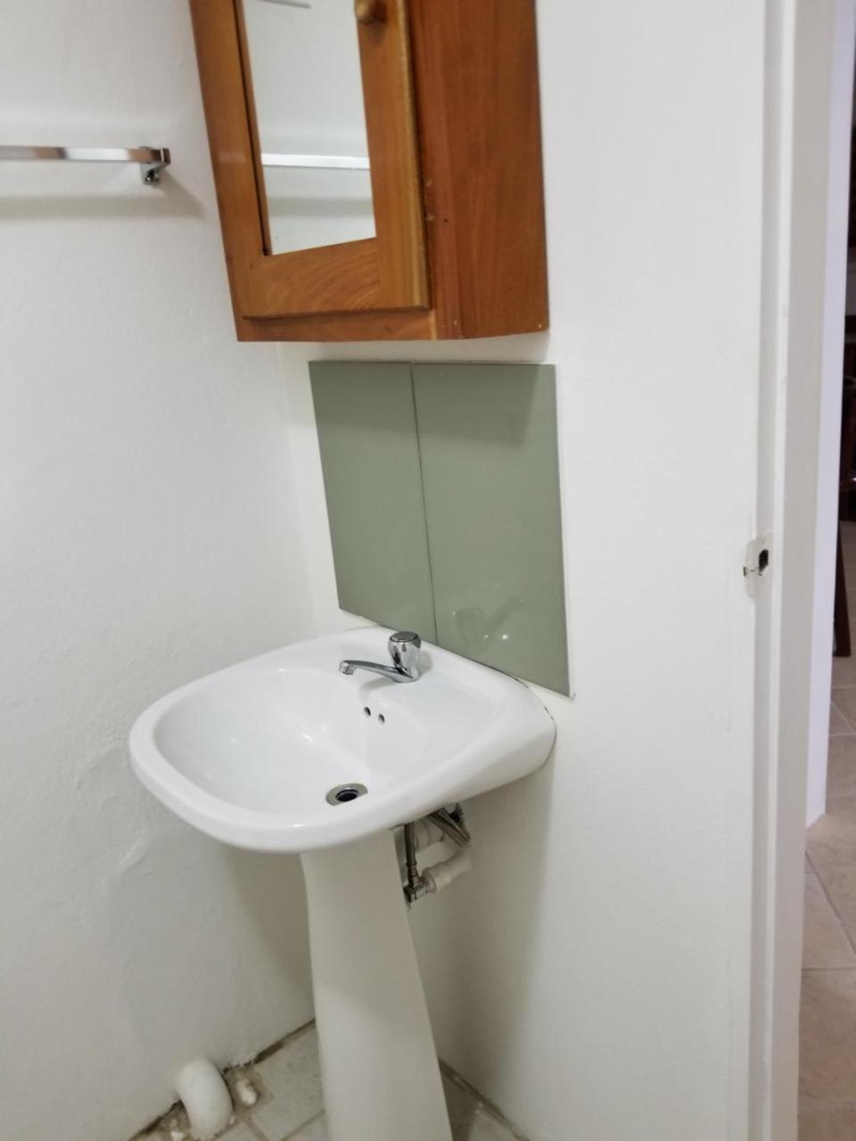 Canuck Cottages Guest house