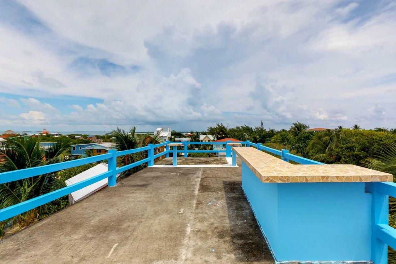 Mayan Falls Aparthotel Caye Caulker