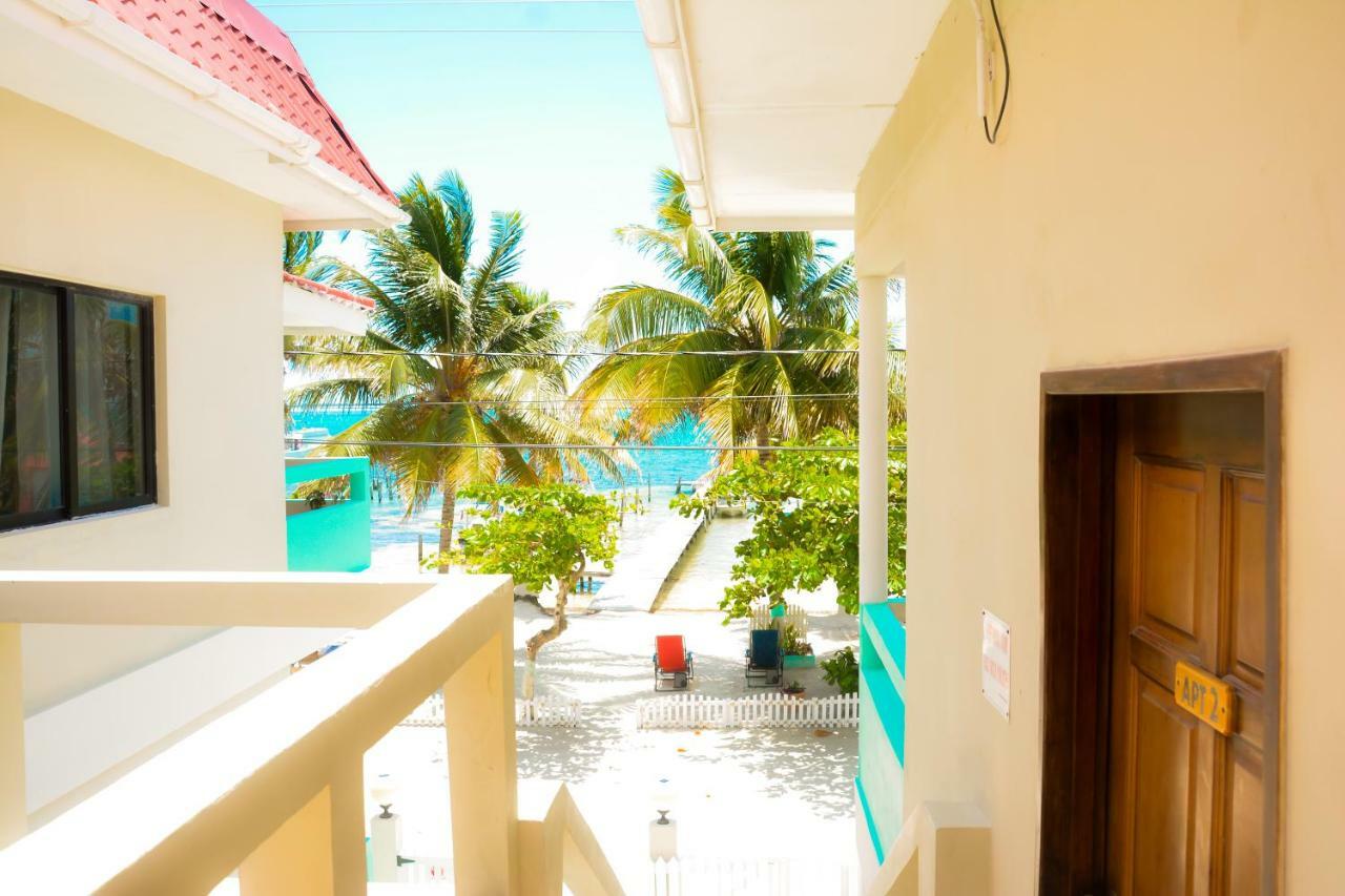 Jan's Hotel 4*