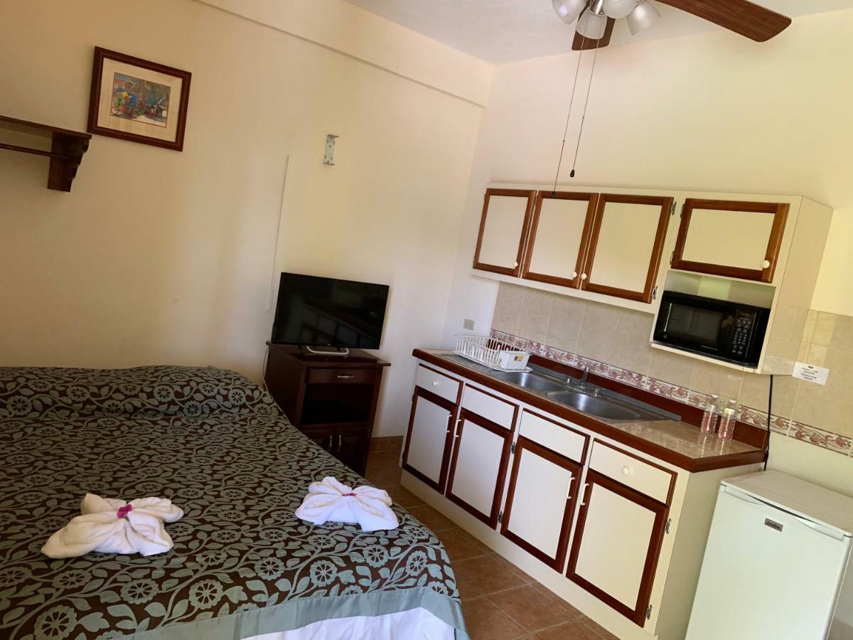 Panchos Aparthotel