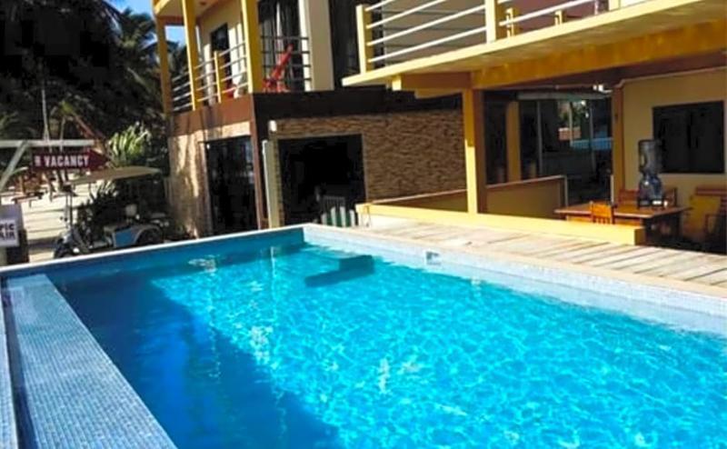 The Beach Club Resort At Caye Caulker Hotel