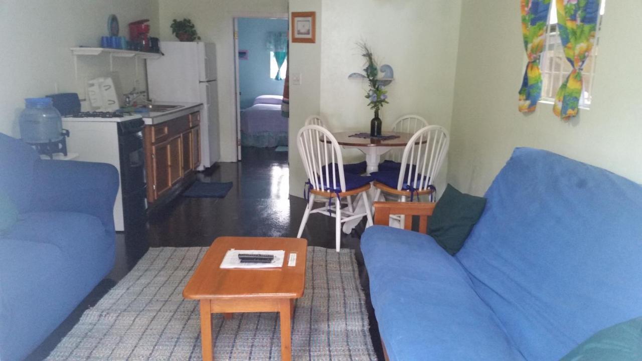 Barefoot Belize Hotel
