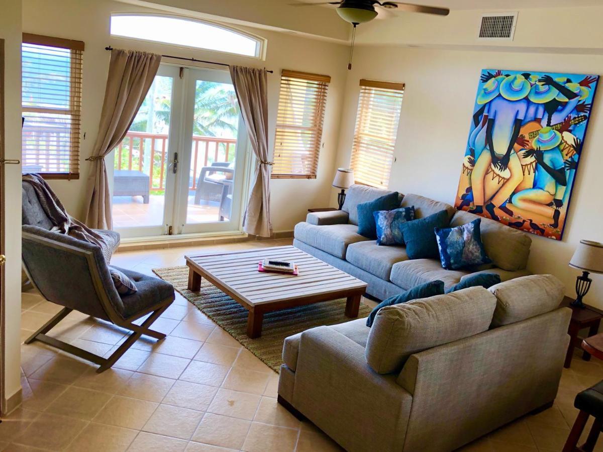 Villa Caye Reef
