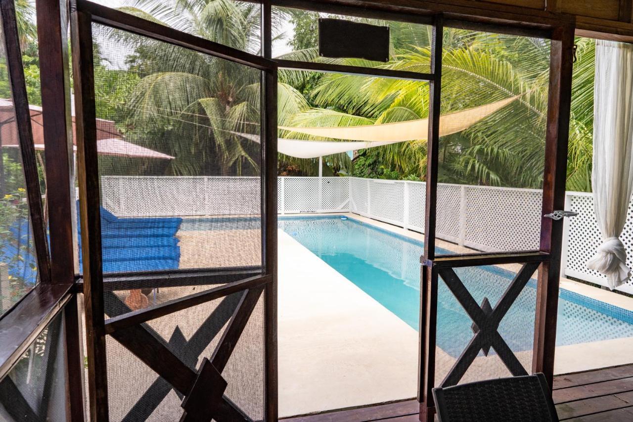 Hummingbirds Villa *