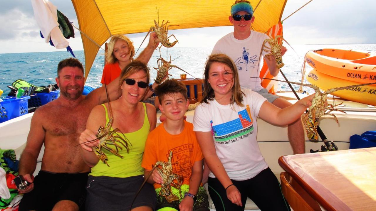 Botel Boat Caye Caulker