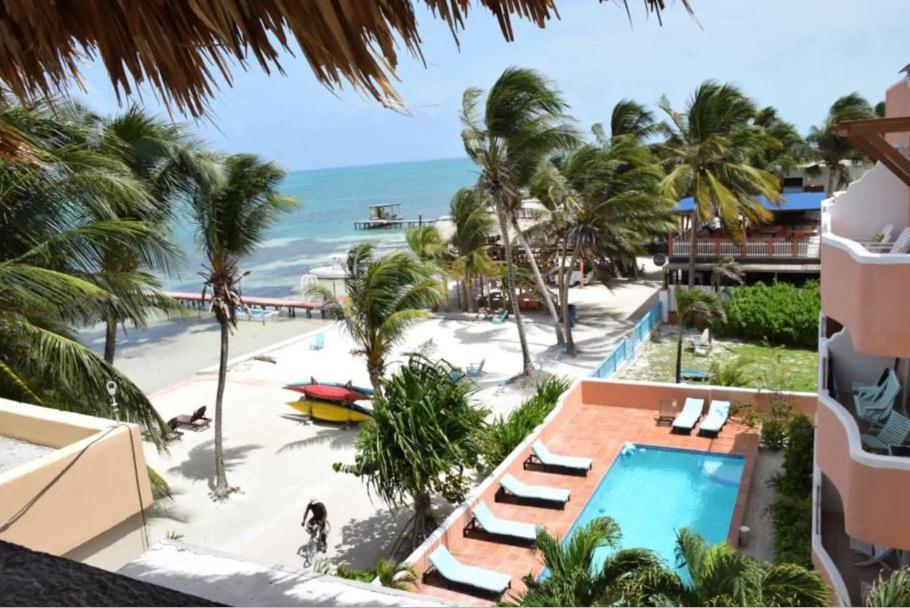 The Beach Club Resort At Caye Caulker
