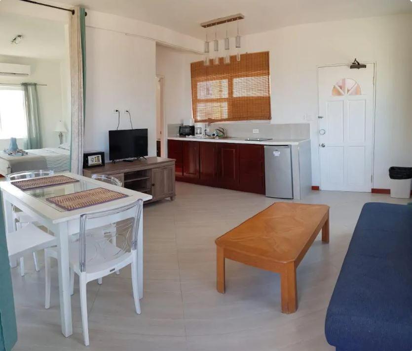 The Beach Club Resort At Caye Caulker