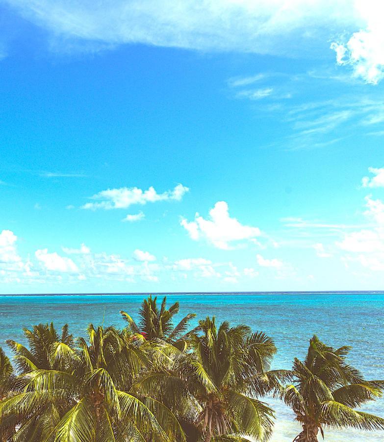 Seaside * Caye Caulker