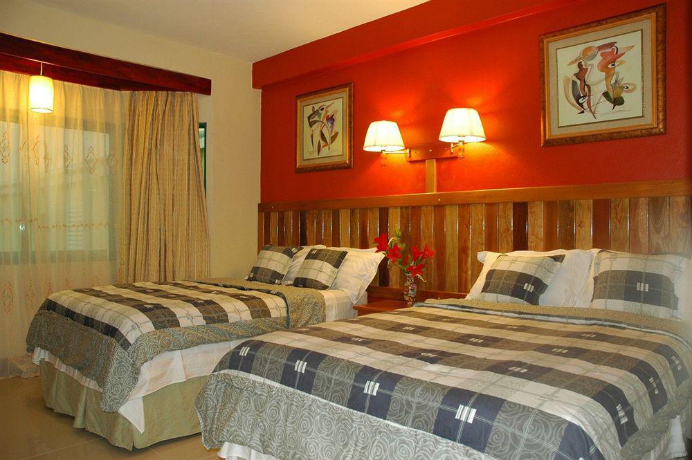 Plaza Hotel Caye Caulker