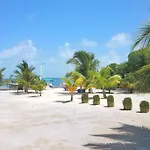 Hidden Treasure Vacation Home Lagoona Bay Cottage